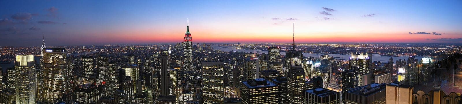 Midtown Manhattan and the Empire State Building at sunset from Top of the Rock